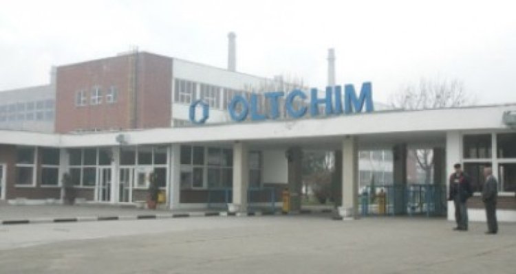 Oltchim menţine 840 de angajaţi în şomaj tehnic